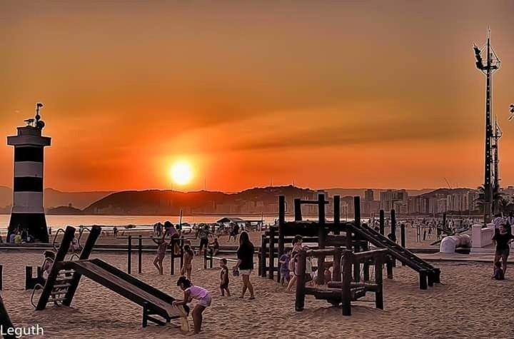 Sala Living Em Predio Familiar Na Av Da Praia Santos  Exteriör bild